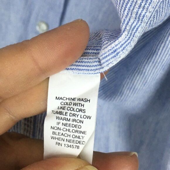 Vineyard Vines Long Sleeve Mens Shirt Small Light blue with very fine pinstripe - Picture 4 of 7